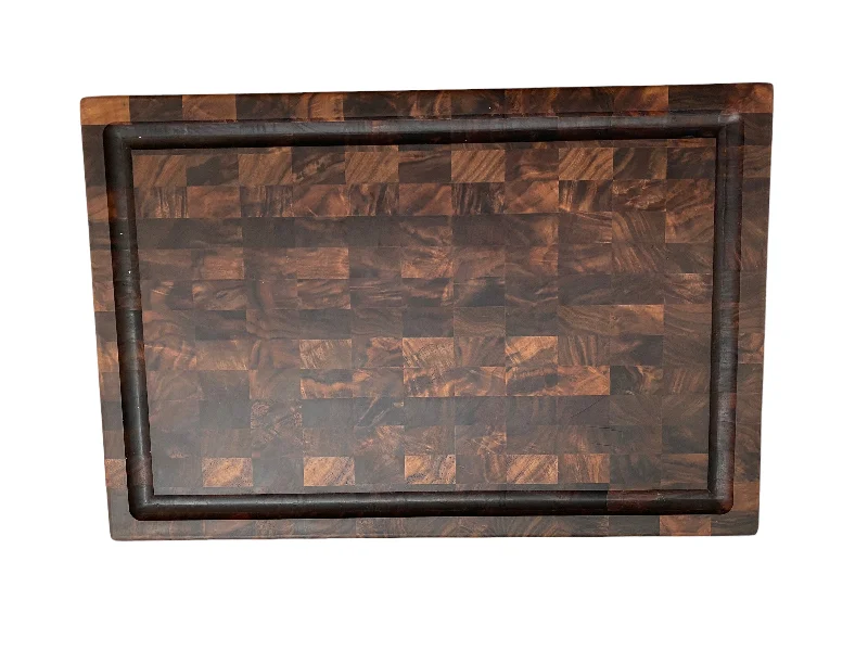 End Grain Walnut Cutting Board