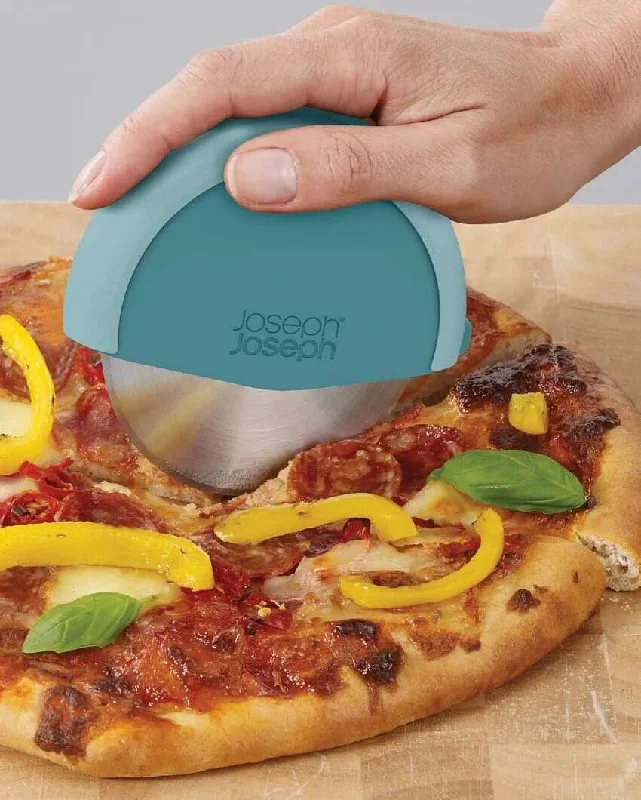 Kitchen Friendly Stainless Steel Pizza Cutter