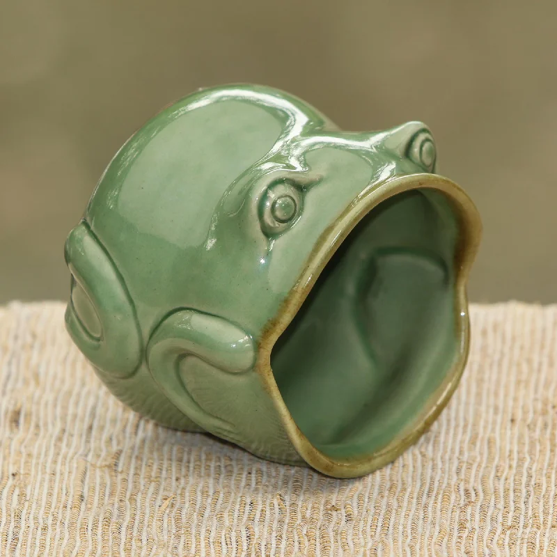 Opera Frog Handcrafted Frog Shaped Glazed Ceramic Salt Cellar